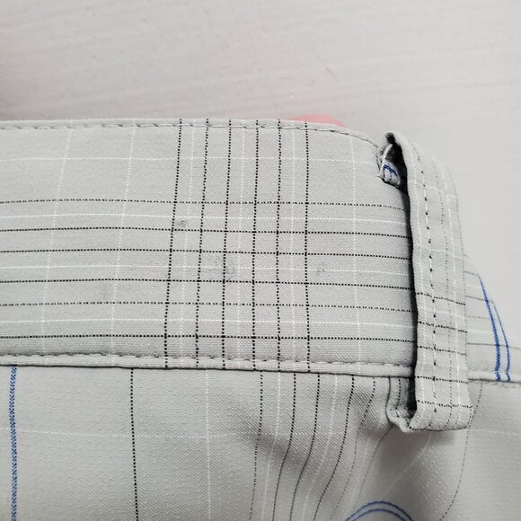 NikeGolf Nike Golf Men Big & Tall Light Gray Blue Plaid 12" Flat Front Short 40 - Picture 7 of 8